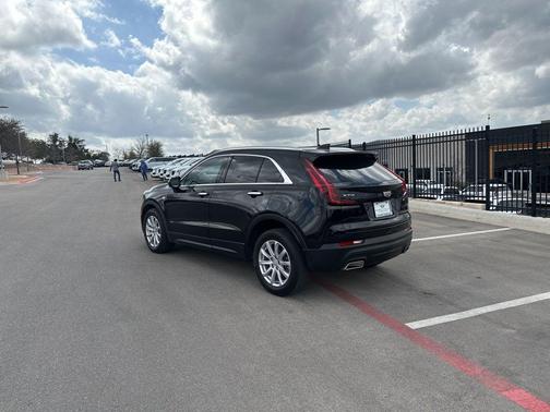 2023 Cadillac XT4 Luxury