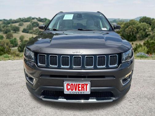 Granite Crystal Metallic Clearcoat 2018 Jeep Compass Limited