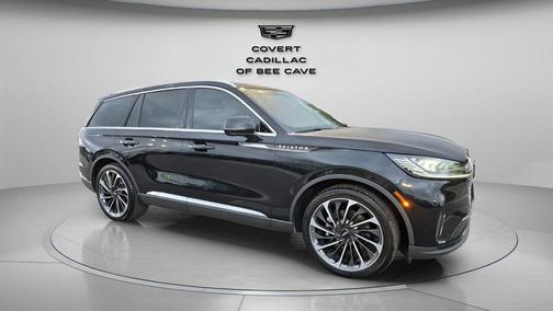 Infinite Black Metallic Clearcoat 2026 Lincoln Aviator Reserve