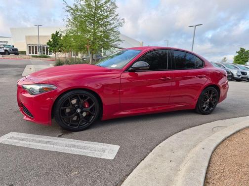 2019 Alfa Romeo Giulia Base