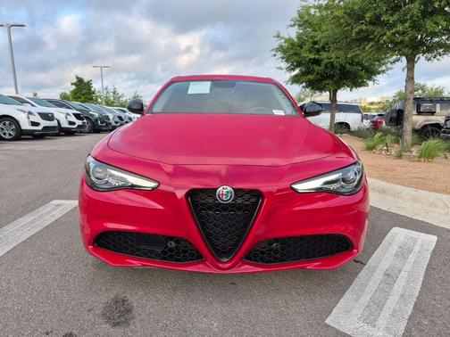 2019 Alfa Romeo Giulia Base