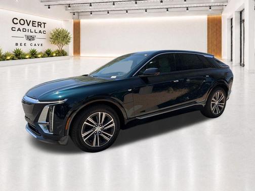 Emerald 2027 Cadillac LYRIQ Luxury