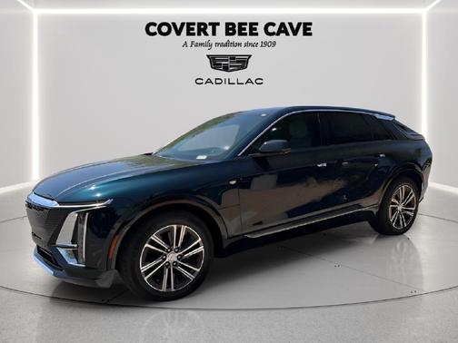 Emerald 2027 Cadillac LYRIQ Luxury