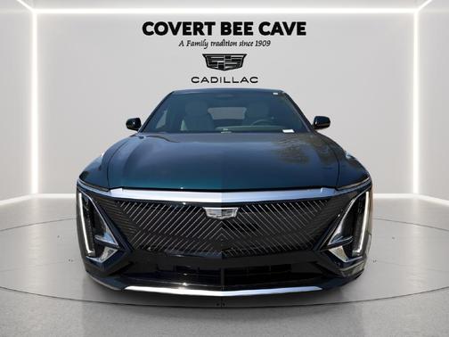 Emerald 2027 Cadillac LYRIQ Luxury