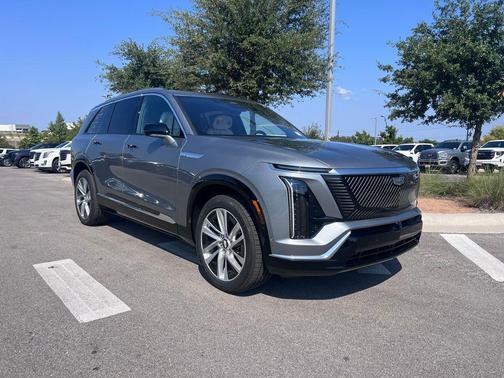 2026 Cadillac VISTIQ Luxury
