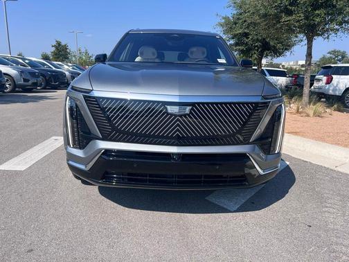 2026 Cadillac VISTIQ Luxury