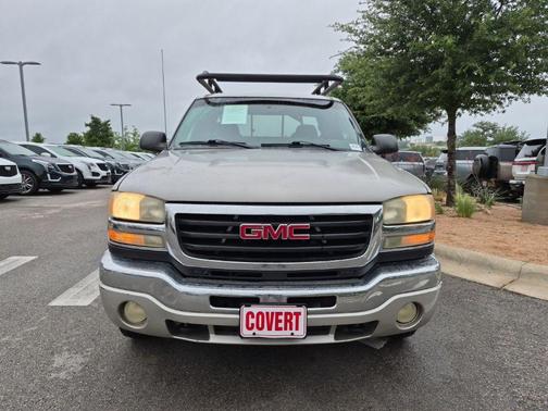 2004 GMC Sierra 2500 SLE H/D Extended Cab