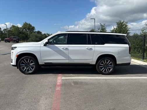 2022 Cadillac Escalade ESV Sport