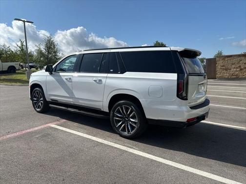 2022 Cadillac Escalade ESV Sport
