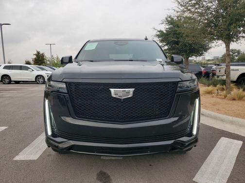 2022 Cadillac Escalade Sport