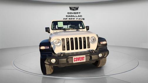 Bright White Clearcoat 2020 Jeep Gladiator Sport S