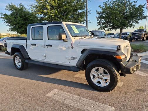 Bright White Clearcoat 2020 Jeep Gladiator Sport S