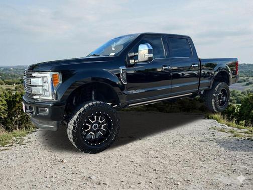 Shadow Black 2018 Ford F-250 Platinum