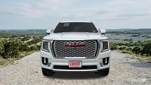 White Frost Tricoat 2023 GMC Yukon XL Denali