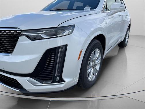 2025 Cadillac XT6 Luxury FWD