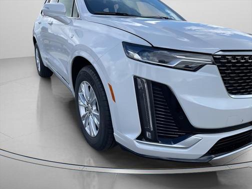 2025 Cadillac XT6 Luxury FWD