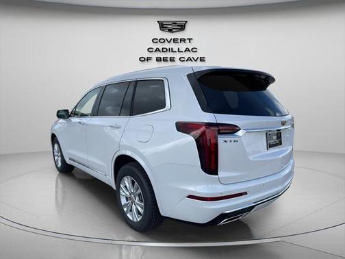 2025 Cadillac XT6 Luxury FWD
