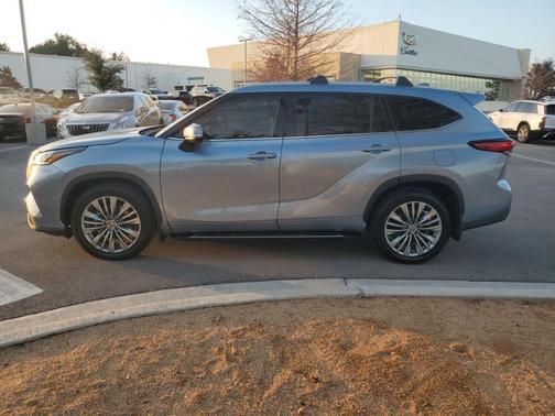 2020 Toyota Highlander Platinum