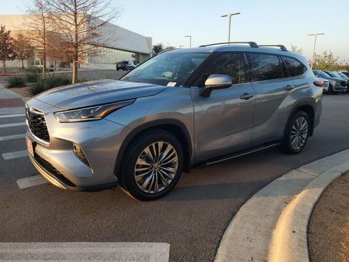 2020 Toyota Highlander Platinum