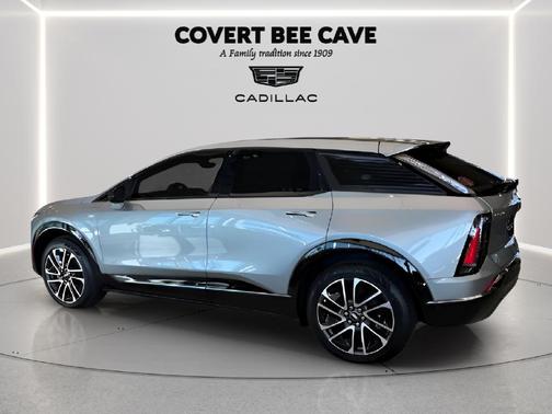Argent Silver Metallic 2026 Cadillac OPTIQ Sport