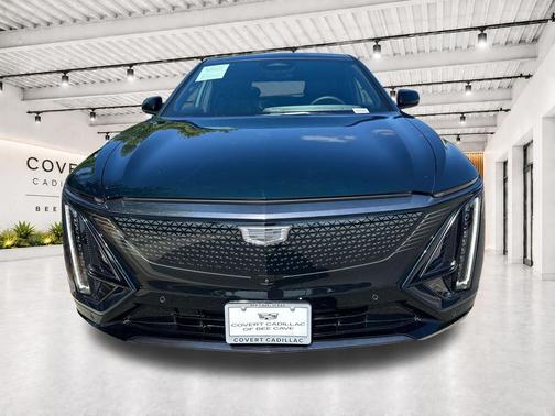 Emerald Lake Metallic 2024 Cadillac LYRIQ Sport