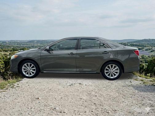 Cypress Pearl 2014 Toyota Camry XLE