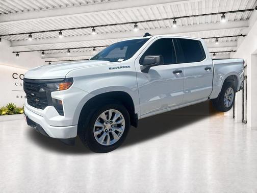 Summit White 2024 Chevrolet Silverado 1500 Custom