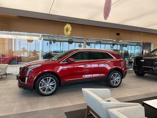 2026 Cadillac XT5 Premium Luxury