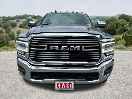 Billet Silver Metallic 2019 RAM 3500 Laramie Crew Cab 4x4 8' Box