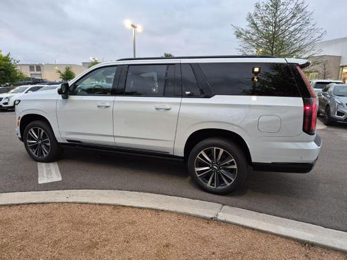 Vibrant White Tricoat 2026 Cadillac Escalade ESV Sport