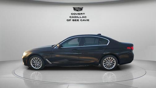 2021 BMW 530 530i