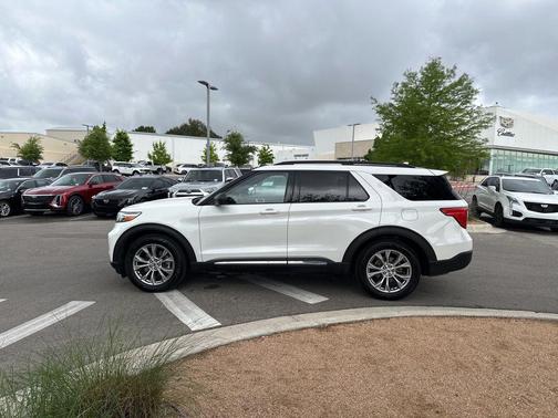Star White Metallic Tri-Coat 2020 Ford Explorer XLT