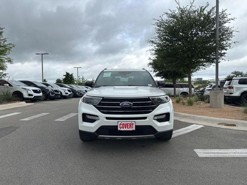 Star White Metallic Tri-Coat 2020 Ford Explorer XLT