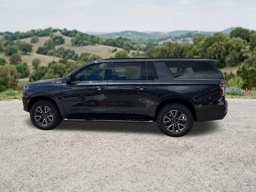 Dark Ash Metallic 2022 Chevrolet Suburban 4WD Z71