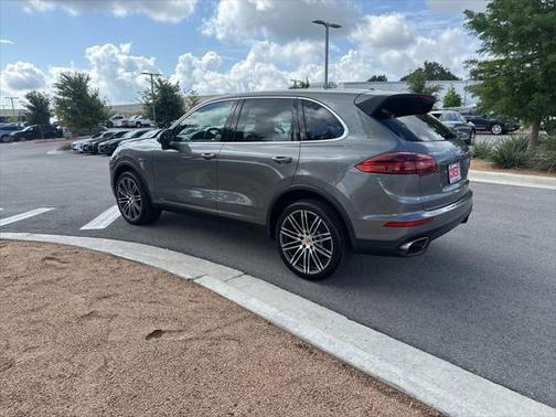 2016 Porsche Cayenne Base