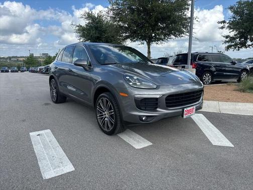 2016 Porsche Cayenne Base