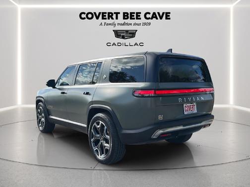 Green 2023 Rivian R1S Launch Edition