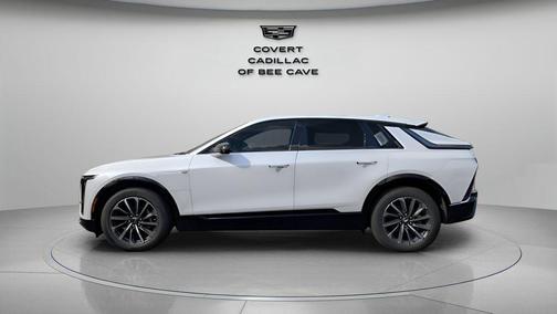 2025 Cadillac LYRIQ Sport