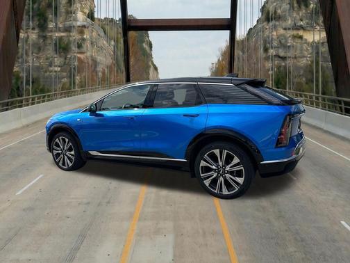 Coastal Blue Metallic 2025 Cadillac OPTIQ Luxury 2 AWD