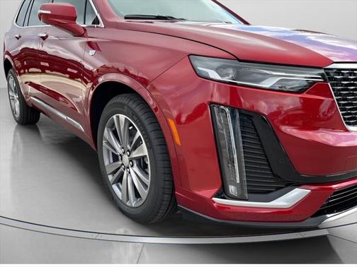 2025 Cadillac XT6 Premium Luxury FWD