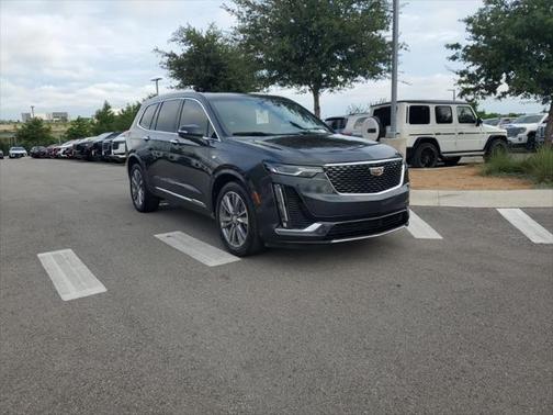 2022 Cadillac XT6 Premium Luxury FWD