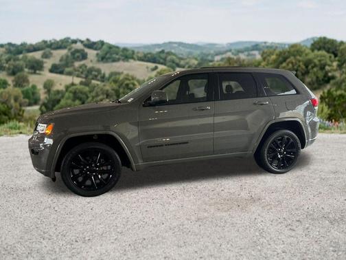 Sting-Gray Clearcoat 2020 Jeep Grand Cherokee Altitude
