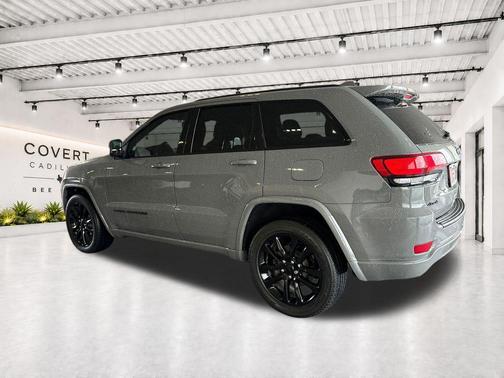 Sting-Gray Clearcoat 2020 Jeep Grand Cherokee Altitude