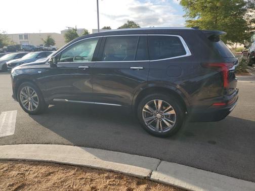 2025 Cadillac XT6 Premium Luxury AWD