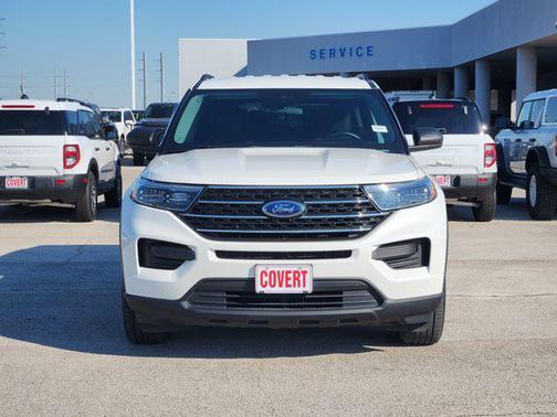 Star White Metallic Tri-Coat 2023 Ford Explorer XLT