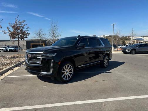 2023 Cadillac Escalade ESV Premium Luxury Platinum