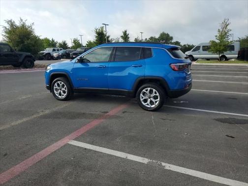 2025 Jeep Compass Latitude