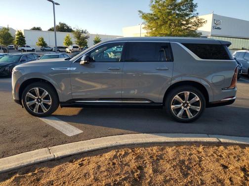 2026 Cadillac Escalade IQL Luxury