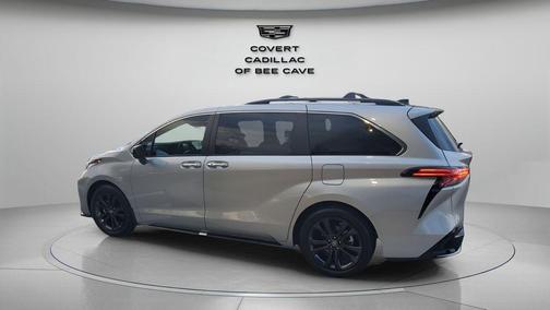 2022 Toyota Sienna XSE 7 Passenger