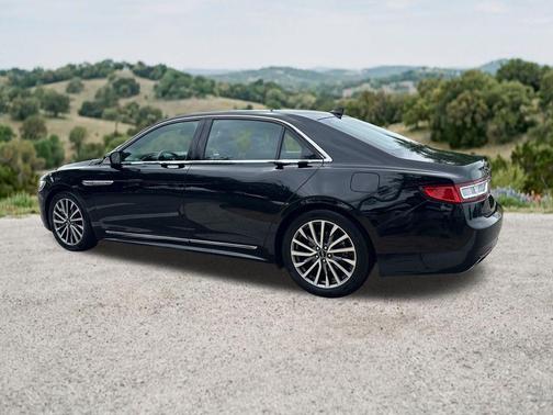 Infinite Black Metallic 2019 Lincoln Continental Select